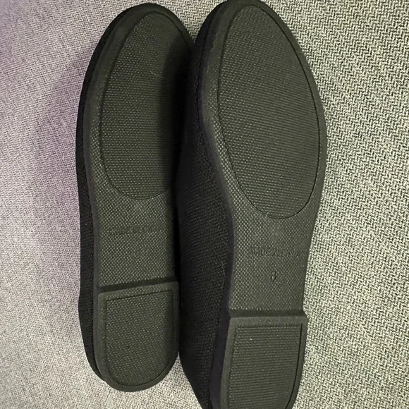 NEW Steve Madden Sabin Flats - 8 - Picture 5 of 7